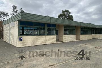 Portable Building 18x10m 5 module ex classroom