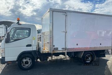 2017 Mitsubishi Canter 815 Pantech