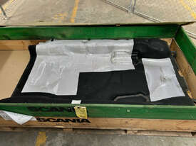 1 x Wooden Crate Containing Cab Insulation - picture2' - Click to enlarge