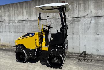   MULTIPAC 1.7T Double Drum Vibrating Roller