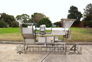 Stainless Conveyor Metal Detector with Rejector 440 x 120mm Opening Safeline