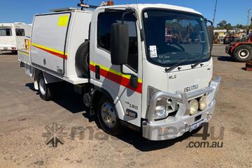 2019 Isuzu NLS 45-150 Service Body