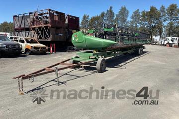 John Deere 640D 40ft Draper with Trailer