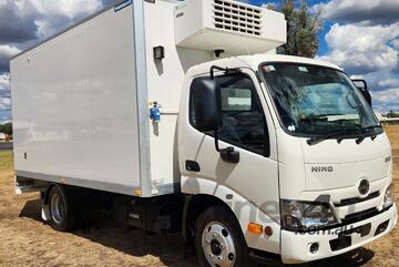 Hino 300 Series 2 616 Medium 4x2 Automatic Refrigerated Pantech Truck. Ex Woolworths Home Delivery.