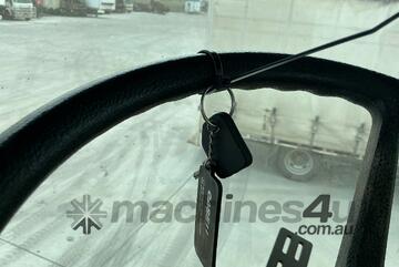 2007 Case IH WDX1902 Windrower