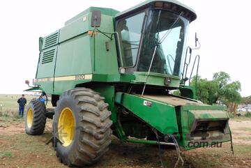 John Deere 9500 Header with 30ft Rigid Front