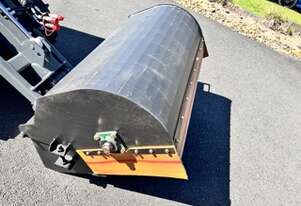 Brand New Ozziquip Hydraulic Sweeper Bucket for Mini Loader