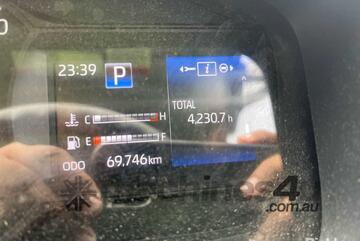 2020 Hino 300 series Refrigerated Pantech