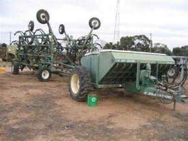 John Shearer 4-150 / 3T Air Seeder Seeding/Planting Equip - picture0' - Click to enlarge