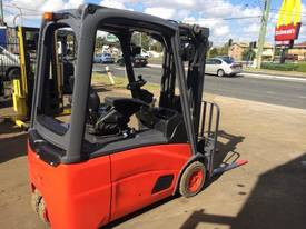 Linde E16C Compact Forklift - picture2' - Click to enlarge