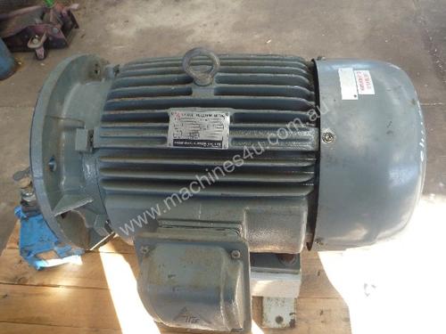 TECO 15HP 3 PHASE ELECTRIC MOTOR/ 970RPM