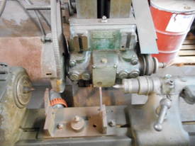 UNIVERSAL TOOL CUTTER / GRINDER BROWN & SHARPE - picture1' - Click to enlarge