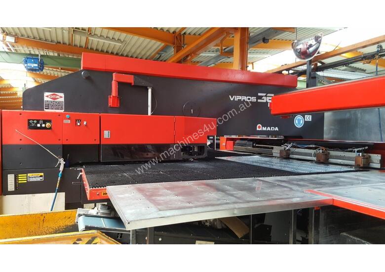 caption * MINT CONDITION * Amada Vipros King 368 (1999)