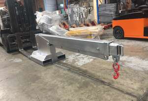 ACTIVE FORKLIFTS - Forklift Tilt Jib Extents to 3.5m Long 2.4m Height