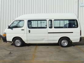 Hiace Commuter - picture0' - Click to enlarge
