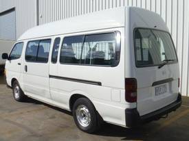 Hiace Commuter - picture1' - Click to enlarge