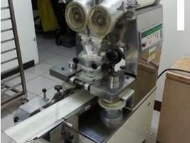 Encrusting machine for Bakery and Confectionery products - picture0' - Click to enlarge