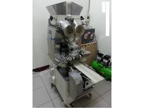 Encrusting machine for Bakery and Confectionery products