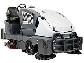 Nilfisk Combination Scrubber/Dryer/Sweeper CS7010 - picture0' - Click to enlarge
