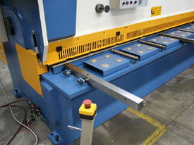 SM-VRHS4025 4000mm X 25mm Heavy Plate Model - picture0' - Click to enlarge