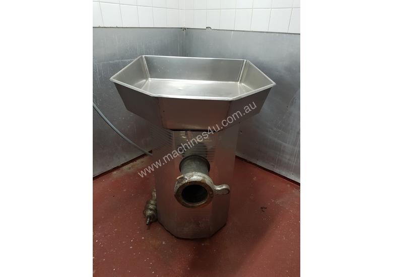 Used Nolex Commercial Mincer for Butcher Meat Mincer in , Listed on Machines4u