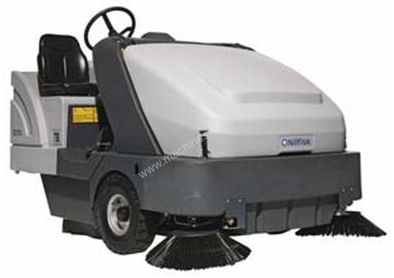 Click to view full size photos Nilfisk Battery Ride On Sweeper (inc batteries) SR1601