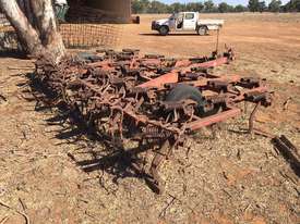 International (IH) Other Cultivators Tillage Equip - picture2' - Click to enlarge