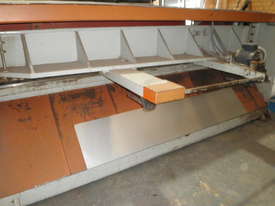 Just In - 3100mm x 4mm Hydraulic Guillo with Power Backgauge - picture1' - Click to enlarge
