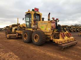 2012 Komatsu GD825A-2 Grader - picture0' - Click to enlarge