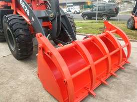 Titan Loader Grapple Bucket - picture2' - Click to enlarge