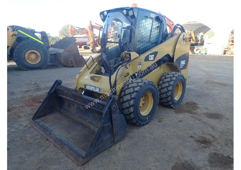 caption Caterpillar 246C Wheeled Skidsteer Loader