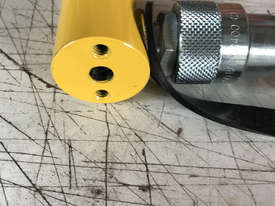 Enerpac 5 Ton Hydraulic Ram Porta Power Cylinder RC55 - picture1' - Click to enlarge