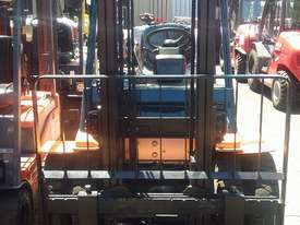 TOYOTA 7FG25 FORKLIFT 4000MM LIFT HEIGHT SIDE SHIFT GOOD CONDITION - picture0' - Click to enlarge