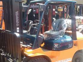 TOYOTA 7FG25 FORKLIFT 4000MM LIFT HEIGHT SIDE SHIFT GOOD CONDITION - picture2' - Click to enlarge