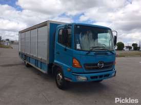 2006 Hino FC4J - picture0' - Click to enlarge