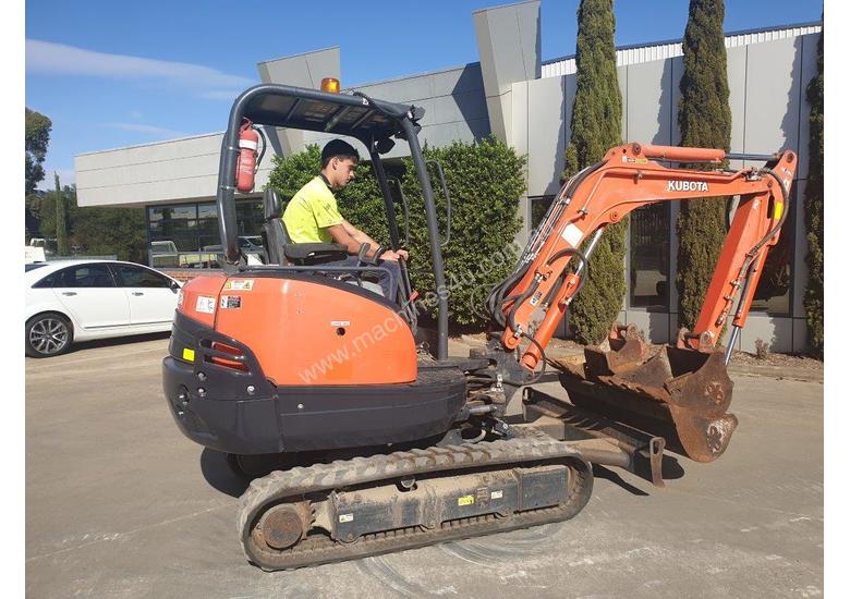 caption 2014 KUBOTA KX91-3 3.3T EXCAVATOR WITH QUICK HITCH AND BUCKETS. LOW 2220 HOURS