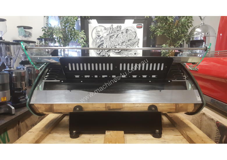 Click to view full size photos KEES VAN DER WESTEN MIRAGE TRIPLETTE MIRAGE SIDES 3 GROUP ESPRESSO COFFEE MACHINE