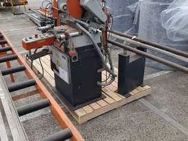 DG 79 Double Head Mitre Saw - picture1' - Click to enlarge