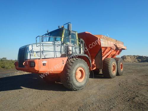 Hitachi AH400D 6x6 Articulated Dumptruck