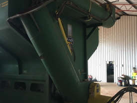 Finch 30 Tonne Haul Out / Chaser Bin Harvester/Header - picture1' - Click to enlarge