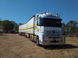 Mercedes Actros  Roadtrain Rated - picture2' - Click to enlarge