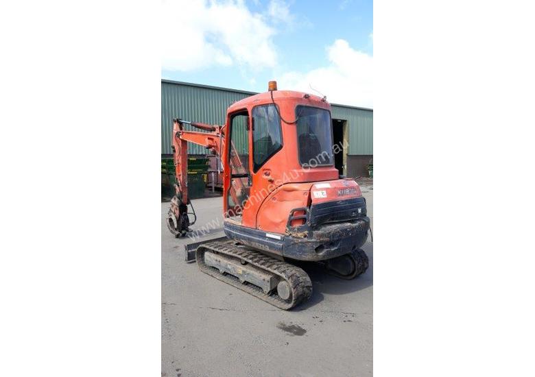 Used 2010 Kubota KX713 Excavator in , Listed on Machines4u