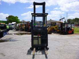 Crown SP3015-30 Electric Stock Picker with Charger (GA1209) - picture0' - Click to enlarge