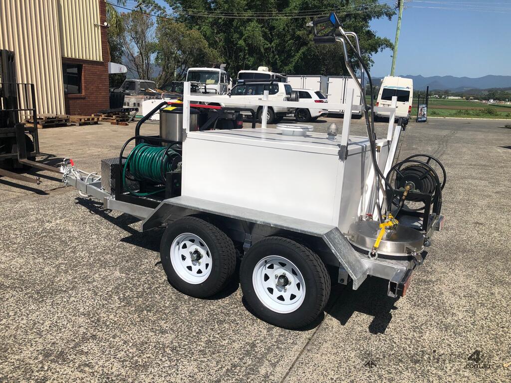 New 2024 Trailer King Plug and Play Pressure Cleaning Trailer Mounted