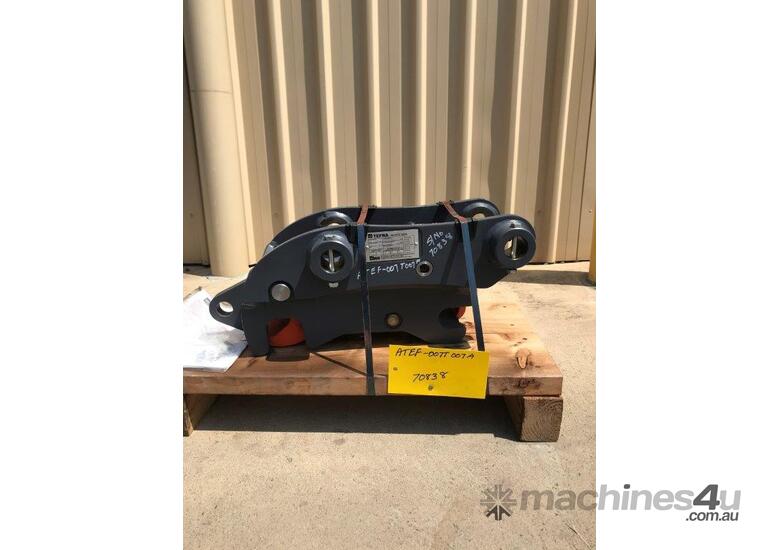 New tefra Tefra Double Locking Automatic Quick Hitch Suits JCB 3CX