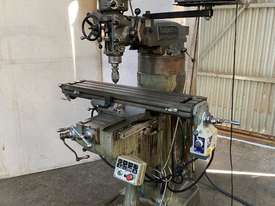 Bridgeport J Milling Machine R8 spindle with DRO - picture0' - Click to enlarge