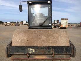 USED JCB VIBROMAX 11.5T SMOOTH DRUM ROLLER WITH 3244HRS - picture0' - Click to enlarge