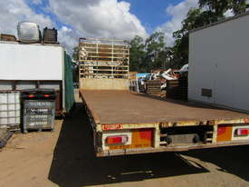 2005 HINO FD1J STOCKING STOCK #1779 - picture1' - Click to enlarge