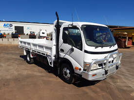 Hino Dutro 7500 Tipper Truck - picture0' - Click to enlarge