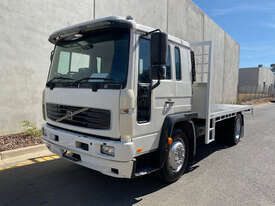 Volvo FL6 Tray Truck - picture2' - Click to enlarge